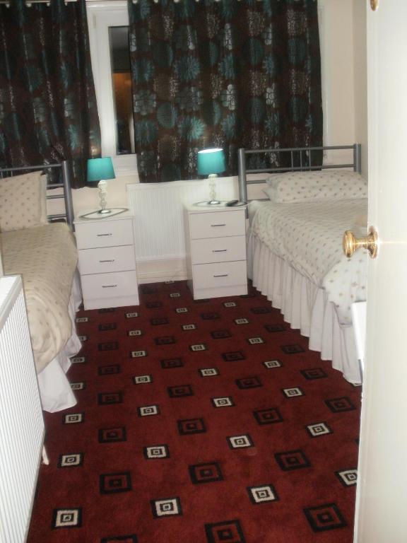 London Heathrow Guesthouse Hillingdon Room photo