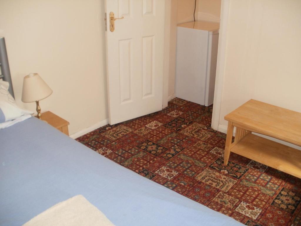London Heathrow Guesthouse Hillingdon Room photo